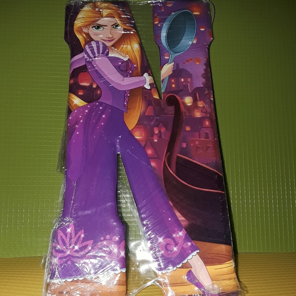 Disney Tin Letter "N"